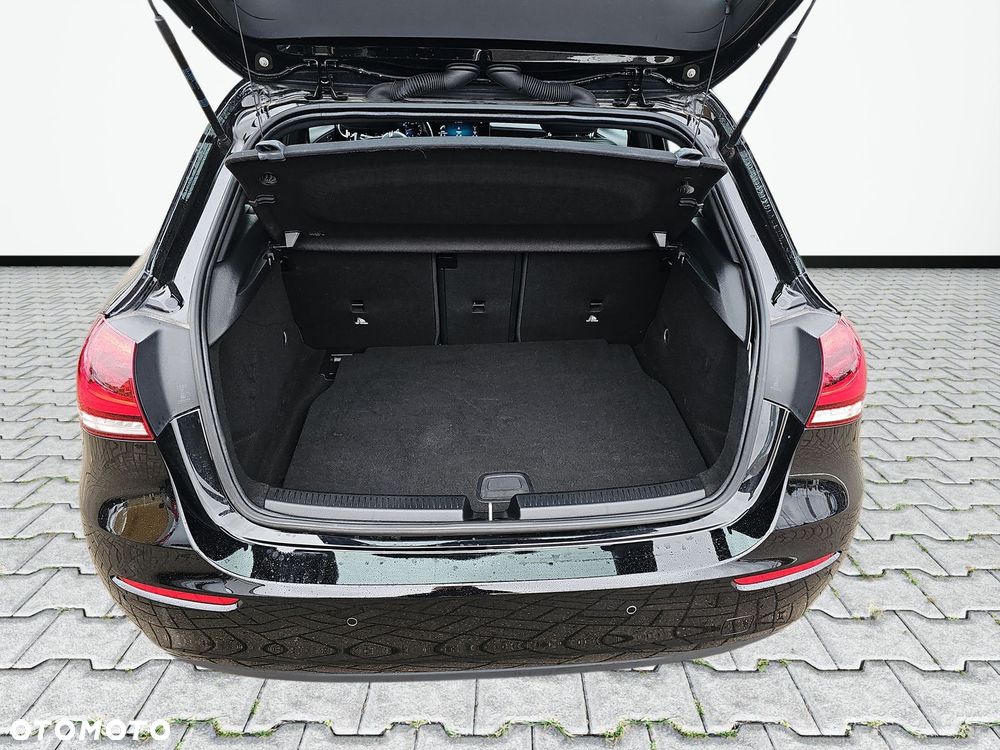 Mercedes-Benz Klasa A 180 7G-DCT - 13