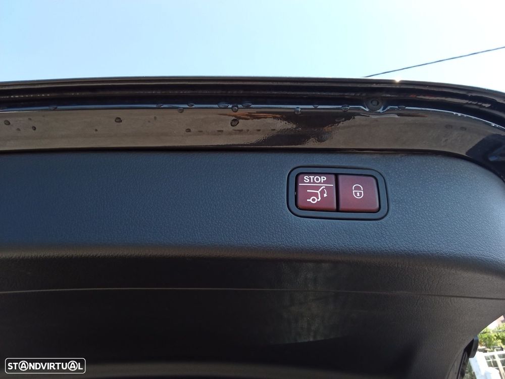Mercedes-Benz C 300 - 36