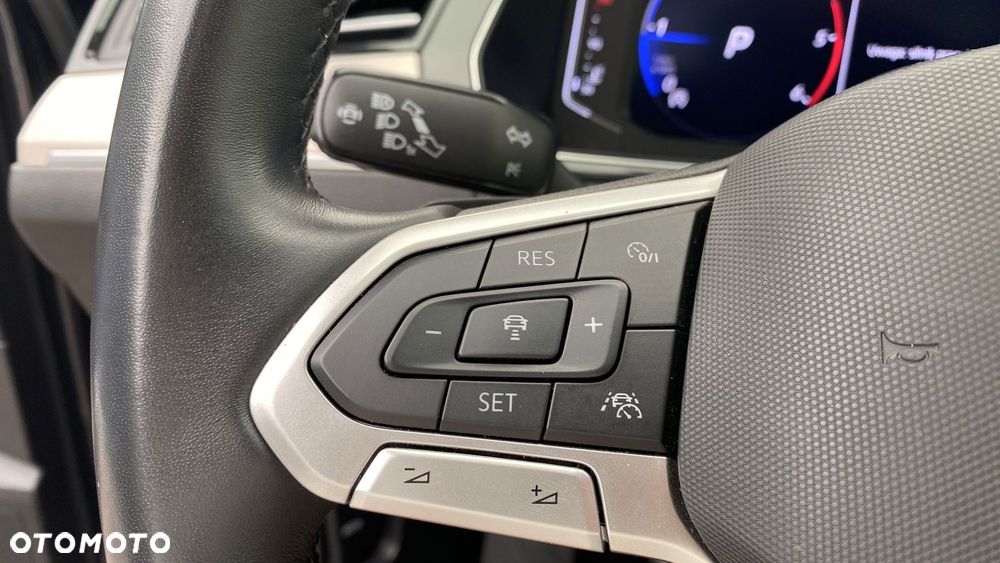 Volkswagen Passat - 27