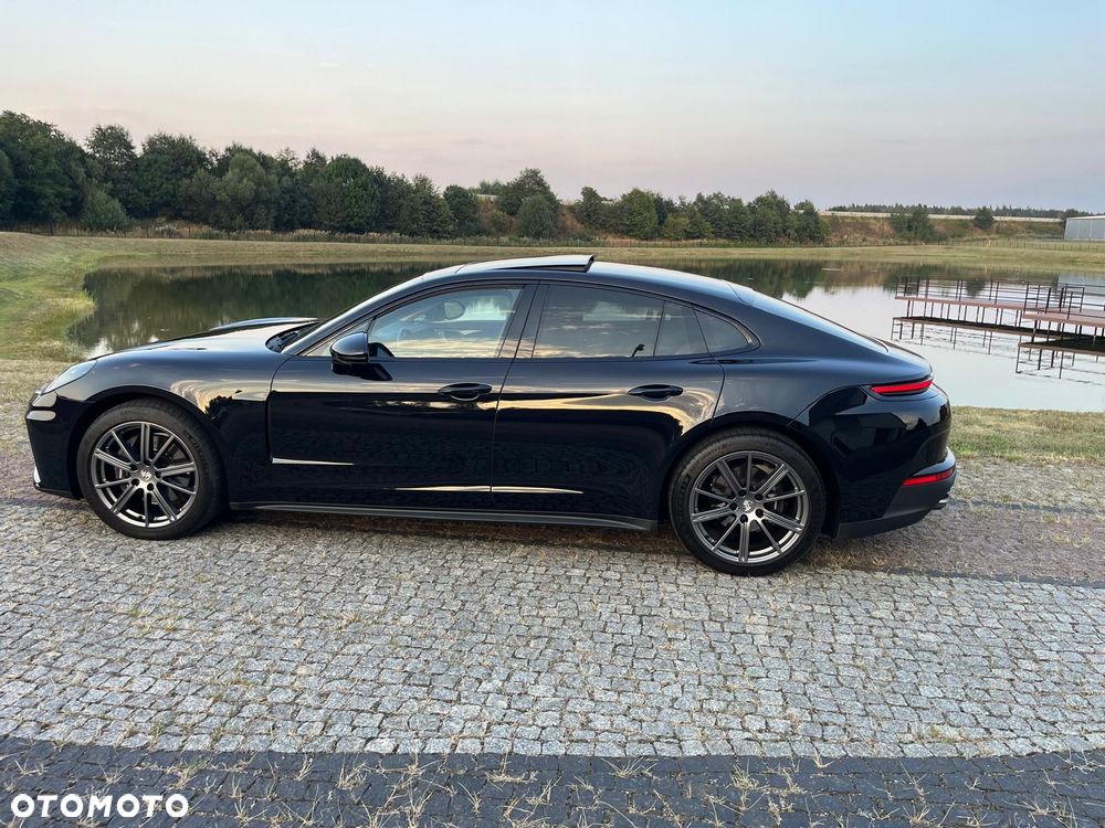 Porsche Panamera 4 - 3