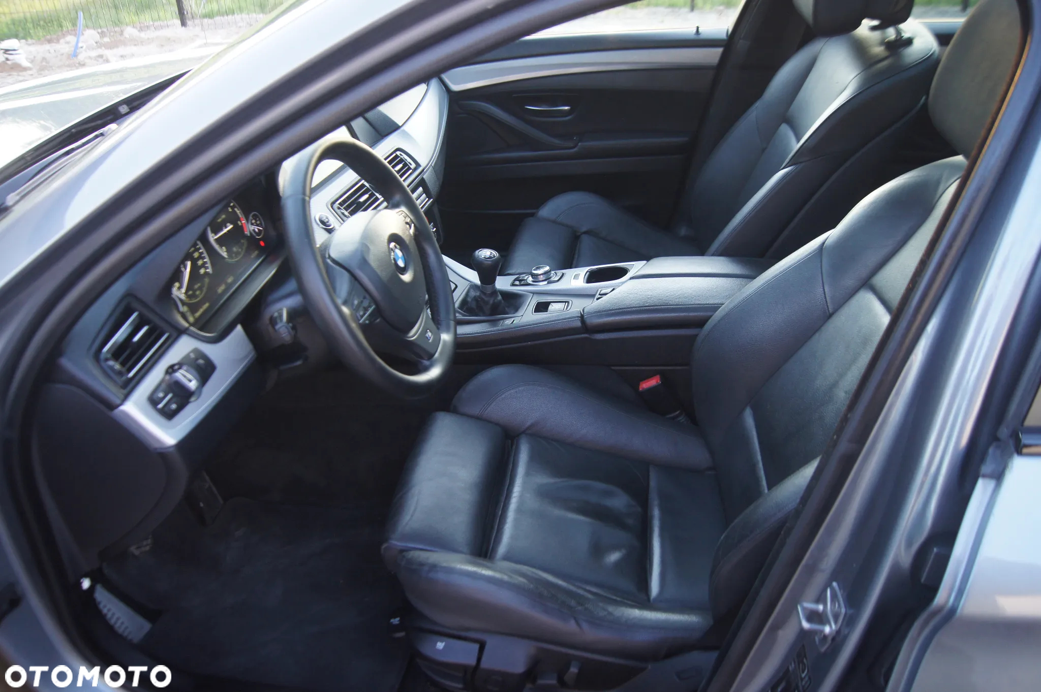 BMW Seria 5 520d - 13