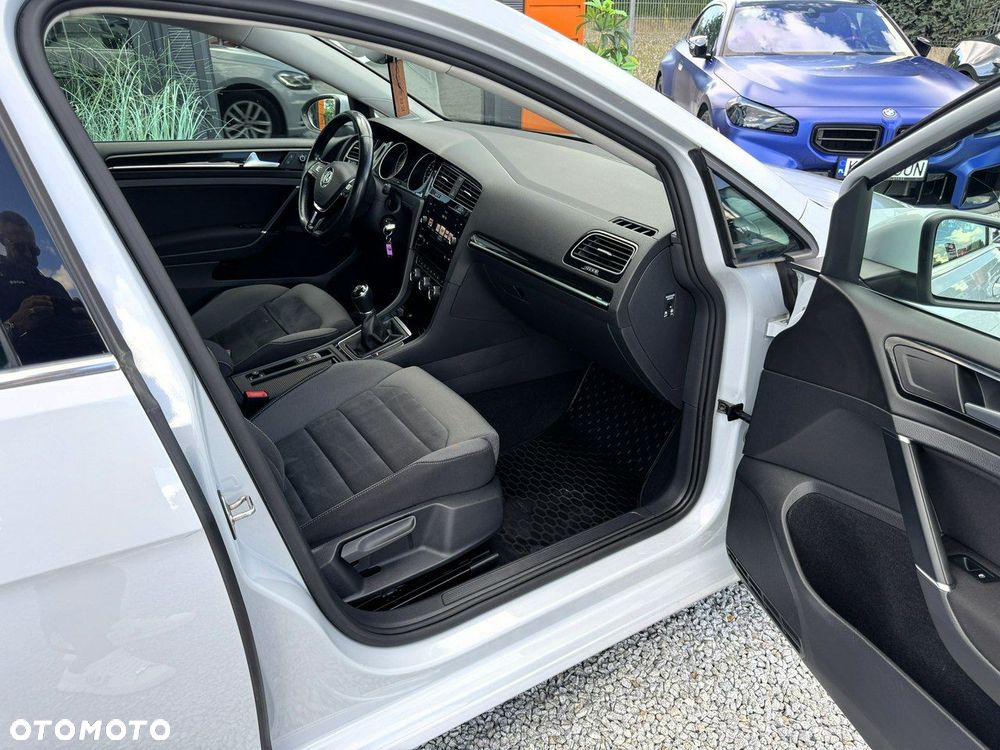 Volkswagen Golf VII 1.6 TDI BMT Highline - 24