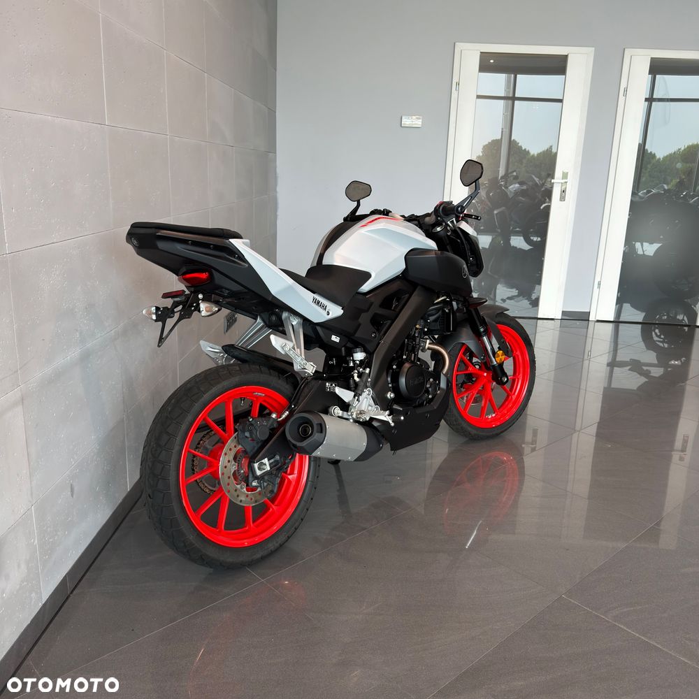 Yamaha MT - 3