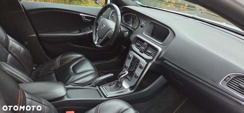 Volvo V40 D3 Drive-E Ocean Race - 20