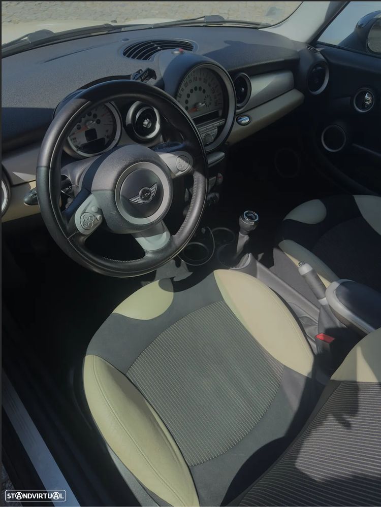 MINI 3 Portas Cooper D - 4