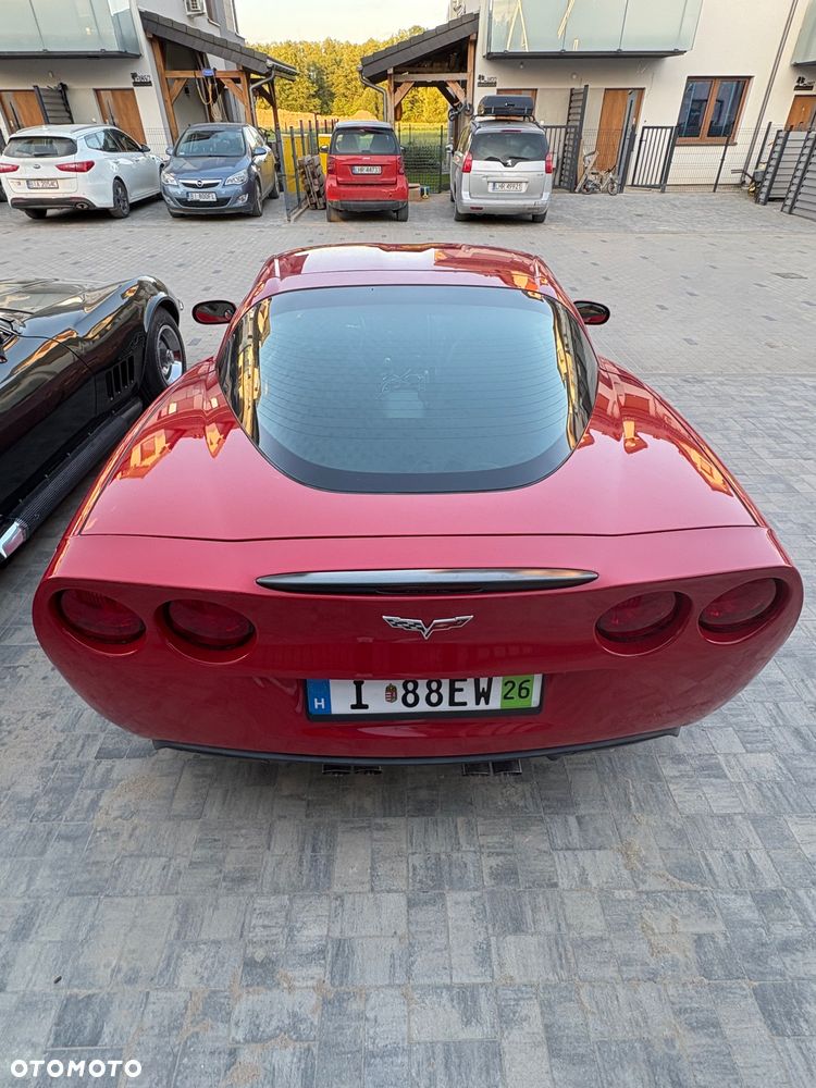 Chevrolet Corvette - 11