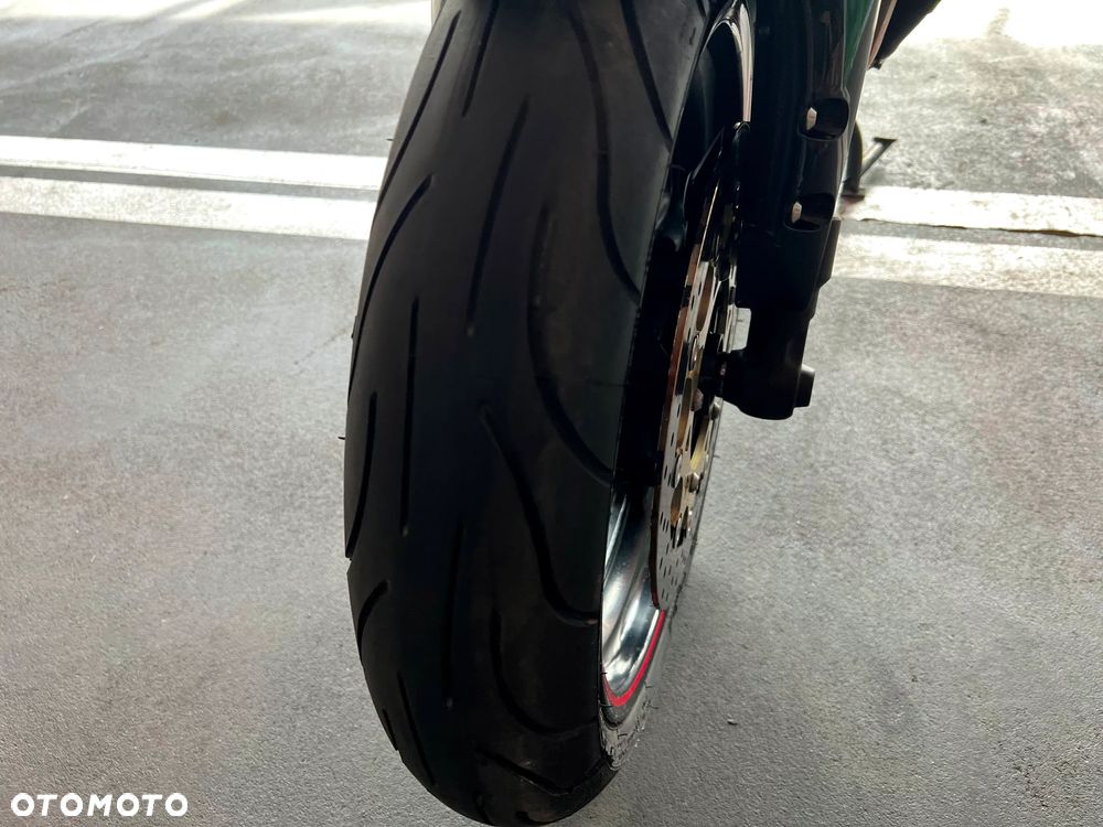 Yamaha FZ - 21