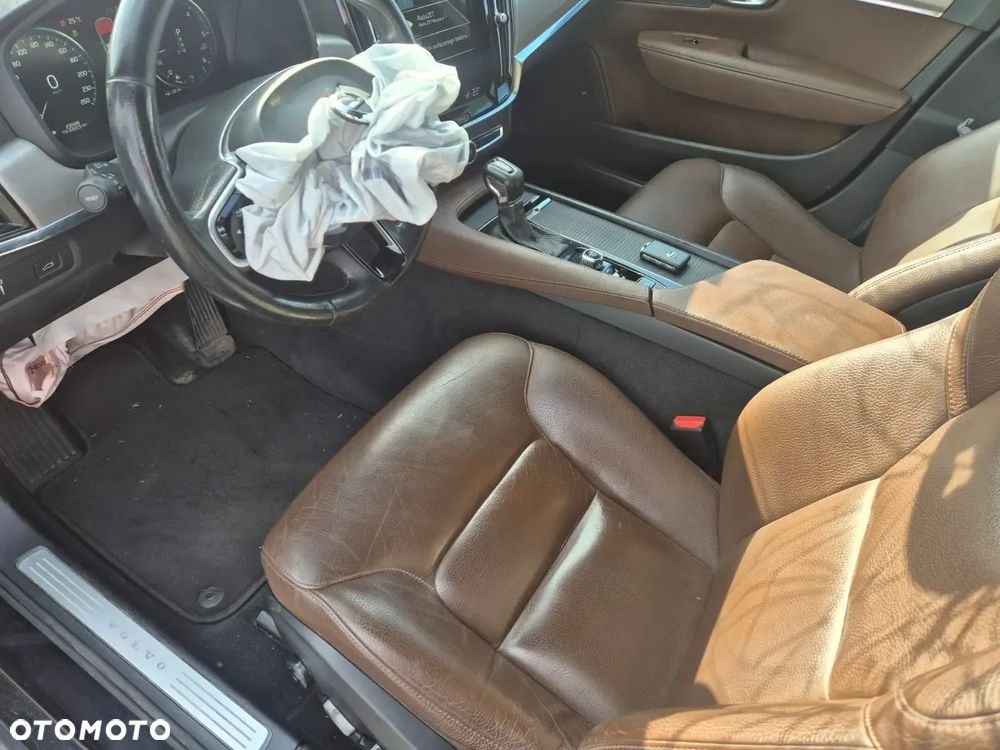 Volvo V90 D4 AWD Geartronic Momentum - 13