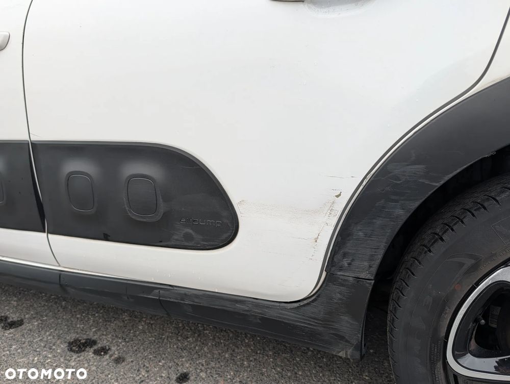 Citroën C3 1.2 PureTech GPF Shine - 7