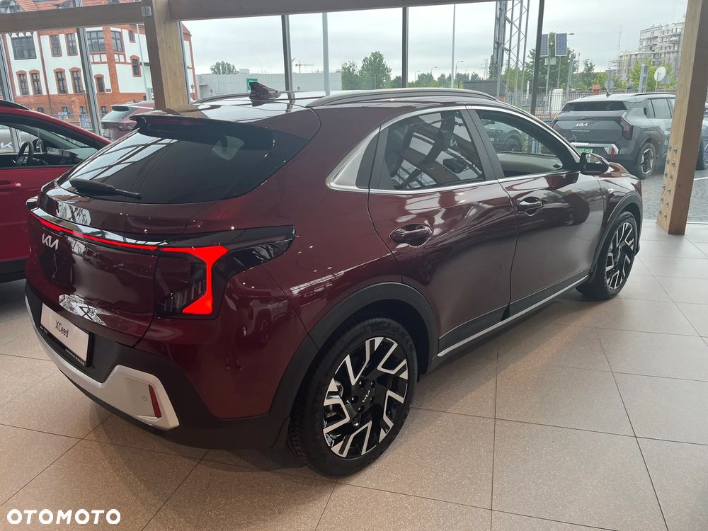Kia XCeed 1.6 T-GDI M DCT - 32