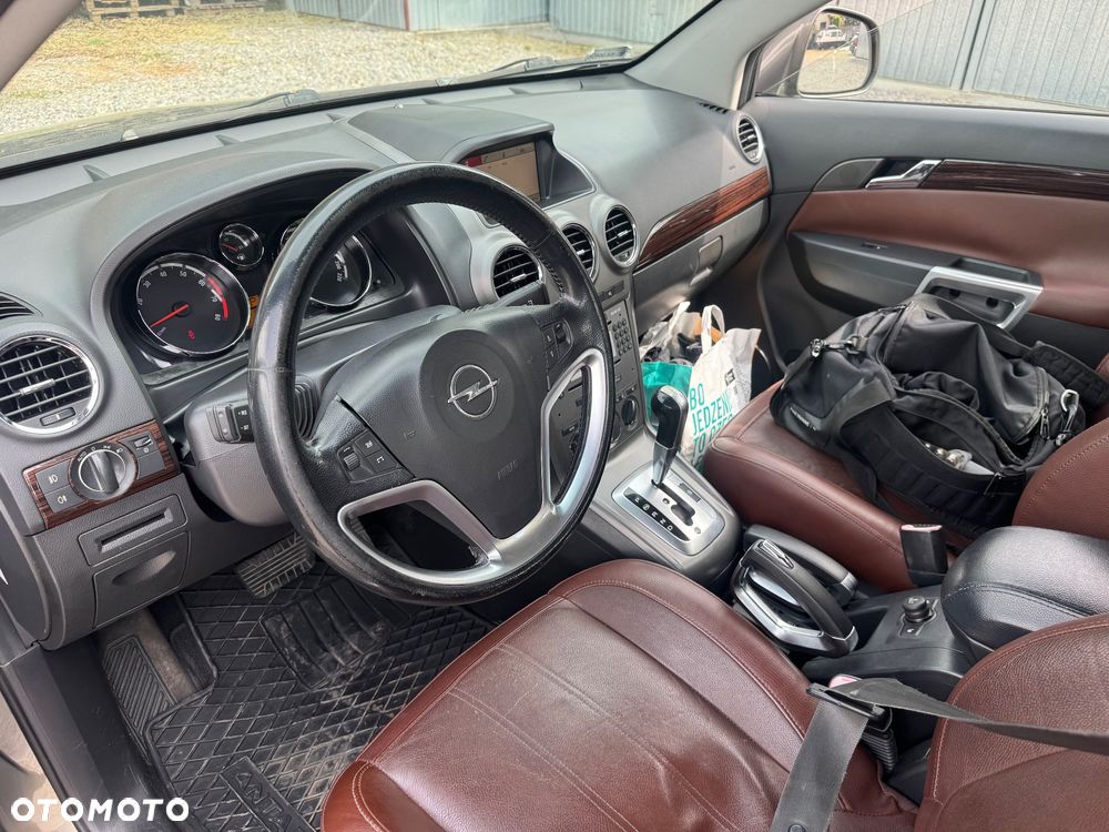Opel Antara 3.2 V6 4x4 Cosmo - 9