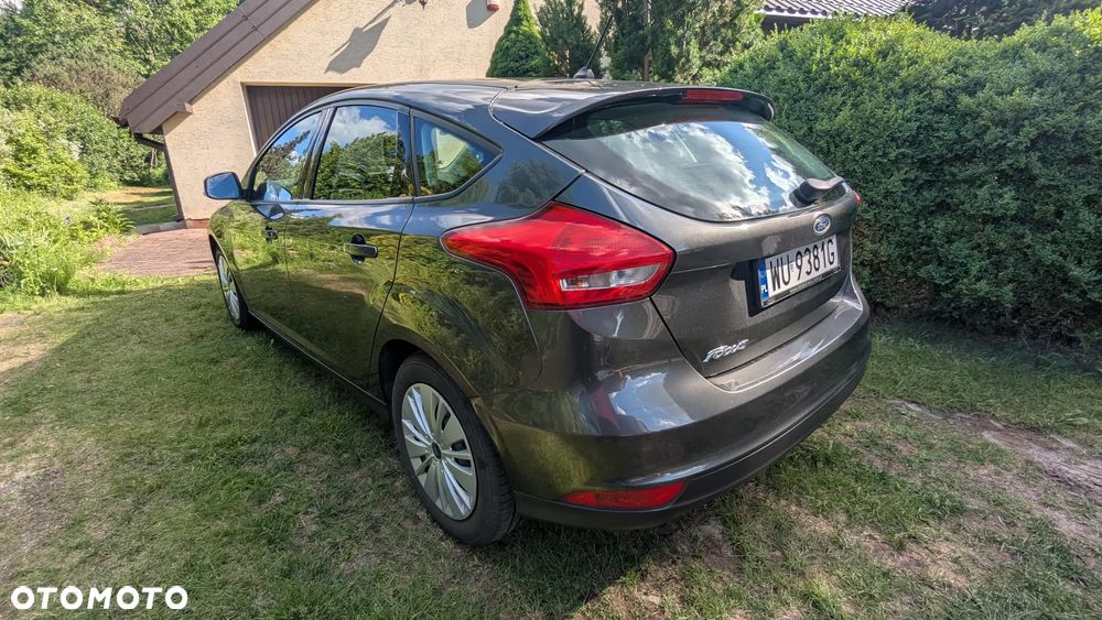 Ford Focus 1.6 Trend - 4