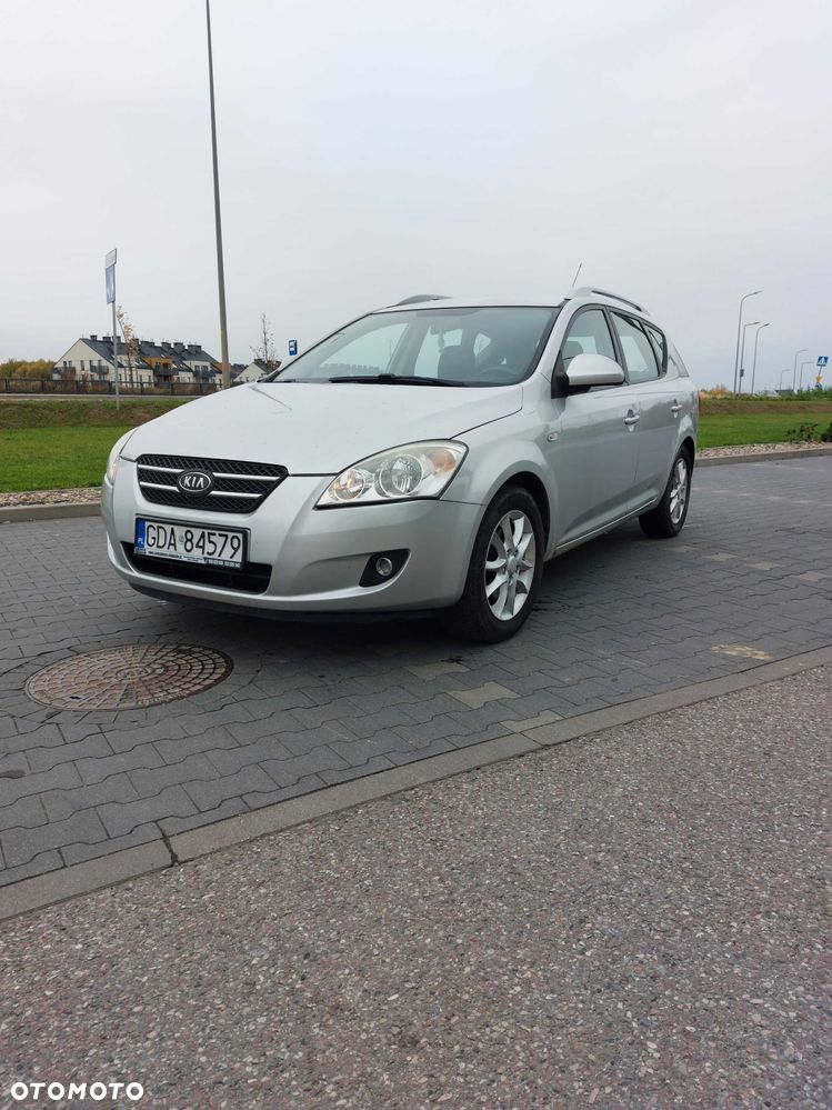 Kia Ceed - 1