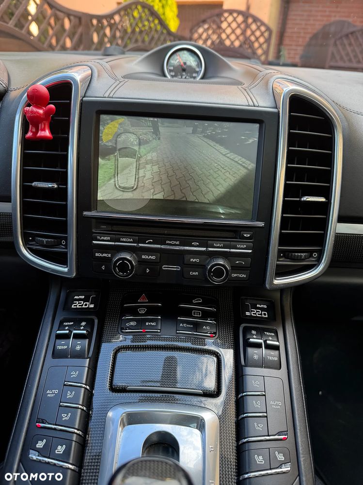 Porsche Cayenne Diesel Platinum Edition - 22