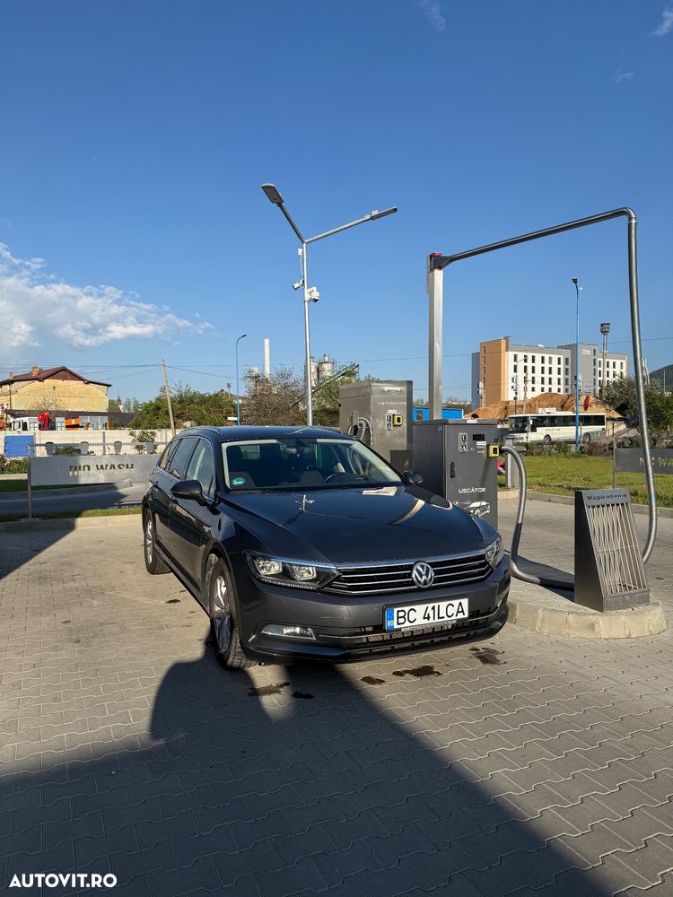 Volkswagen Passat 2.0 TDI DSG Comfortline - 5