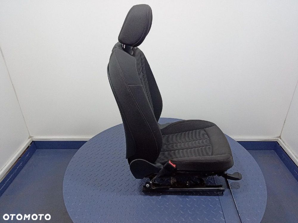 AUDI A4 B9 8W FOTEL KIEROWCY LEWY MANUALNY GRZANY - 4
