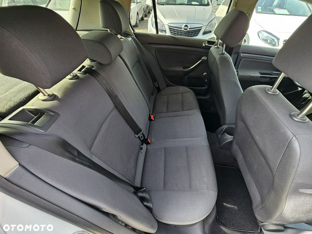 Volkswagen Golf 1.9 TDI DPF Edition - 26
