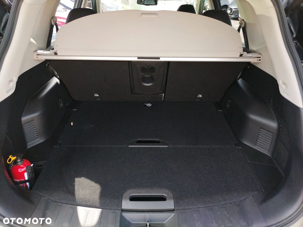 Nissan X-Trail 1.3 DIG-T Tekna 2WD DCT - 28