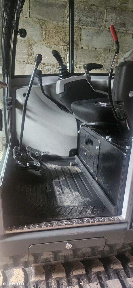 Wacker Neuson EZ26 - 9
