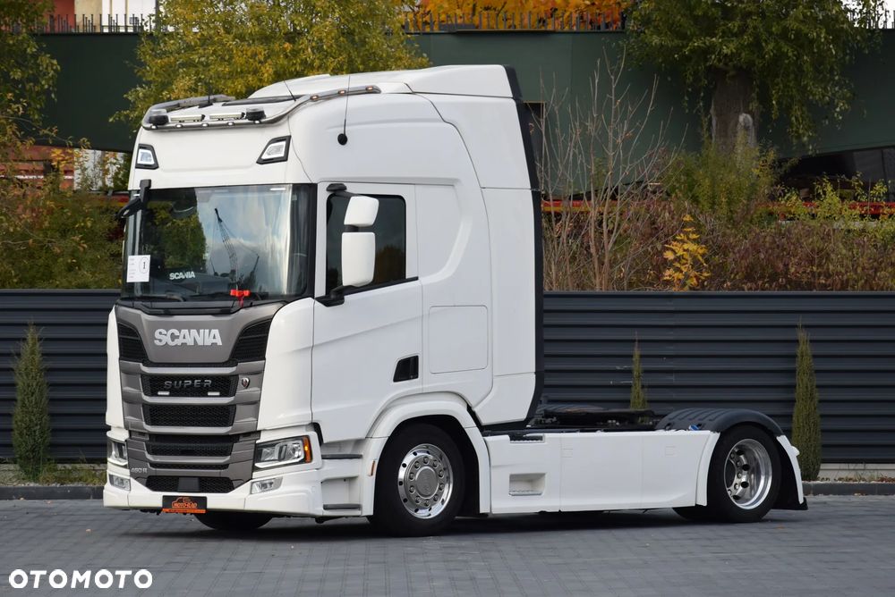 Scania 460R