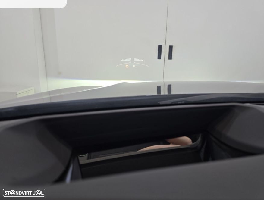 BMW 320 e Pack 50 anos M Auto - 11