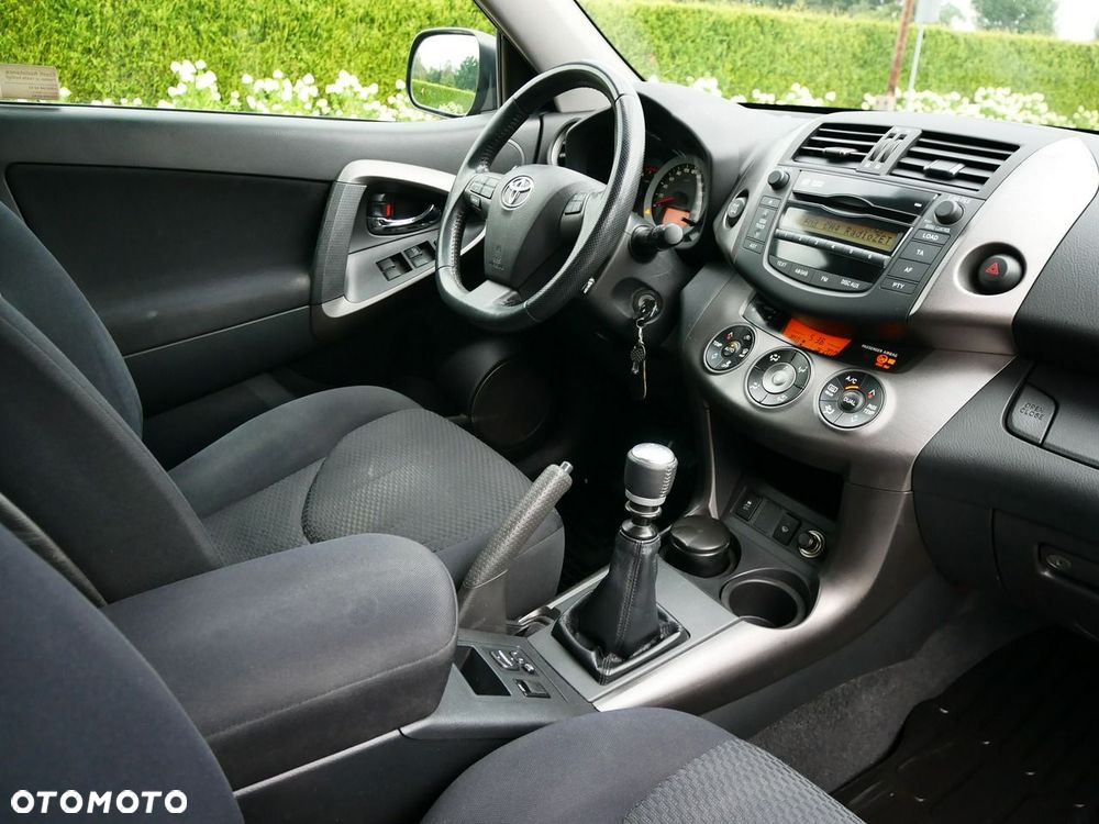 Toyota RAV4 2.0 4x4 Sol - 22
