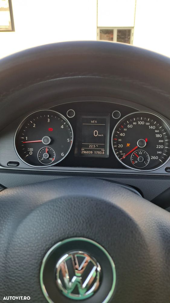 Volkswagen Passat Variant 1.6 TDI BlueMotion - 18