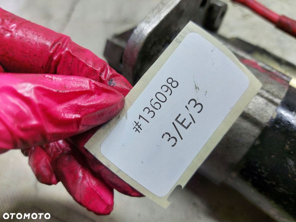 Rozrusznik 8200306595 Renault Megane 1.9 Dci - 8