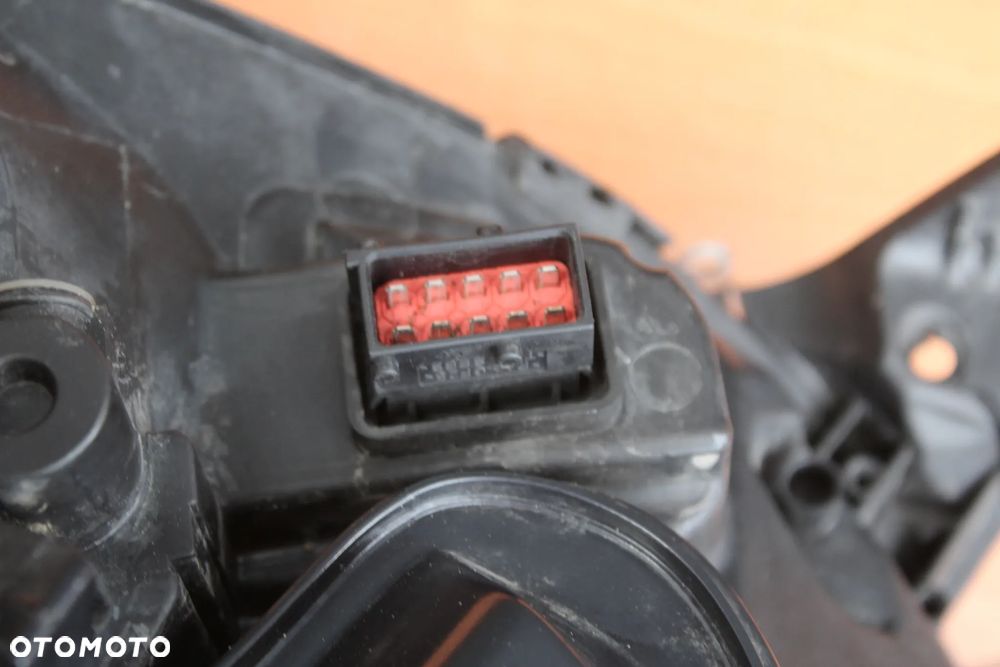 LAMPA LEWA PRZEDNIA OPEL VECTRA C SIGNUM PRZED LIFTEM XENON CIEMNA EUROPA - 16