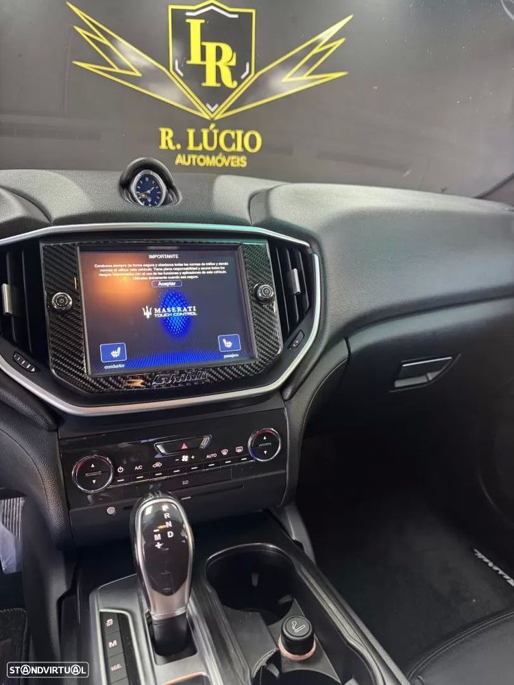 Maserati Ghibli 3.0 V6 - 37