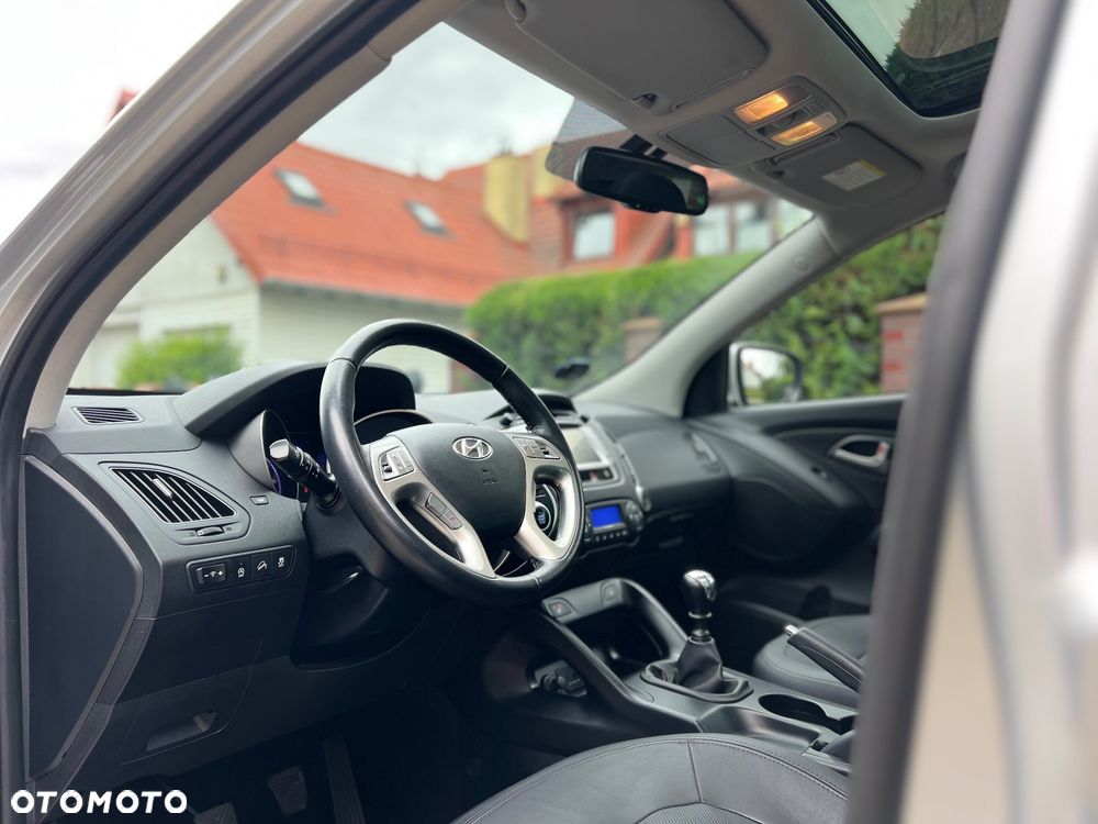 Hyundai ix35 blue 1.6 2WD Finale Gold - 38