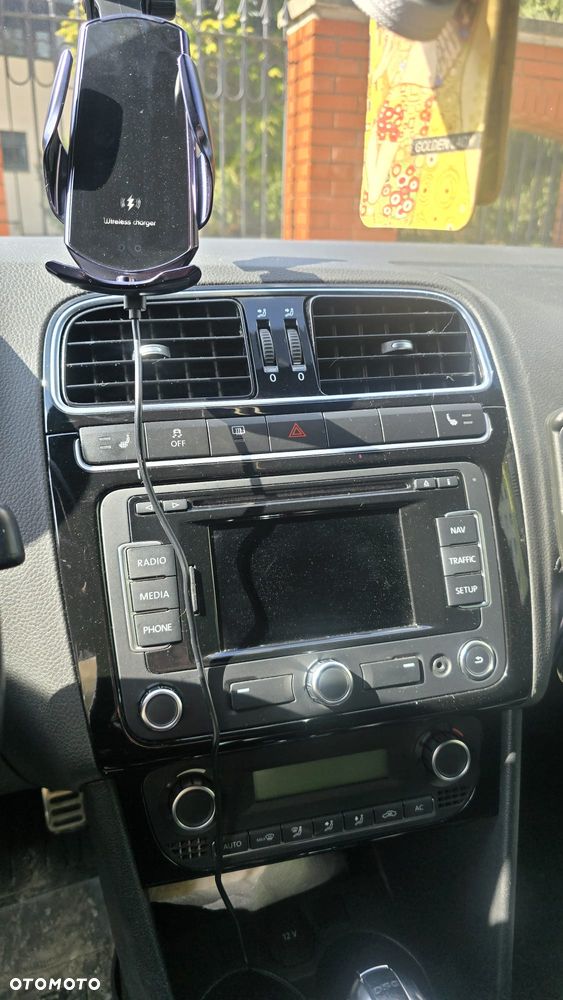 Volkswagen Polo - 11