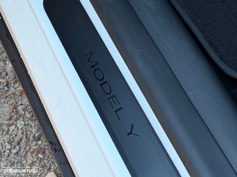 Tesla Model Y Long Range Tração Integral - 11