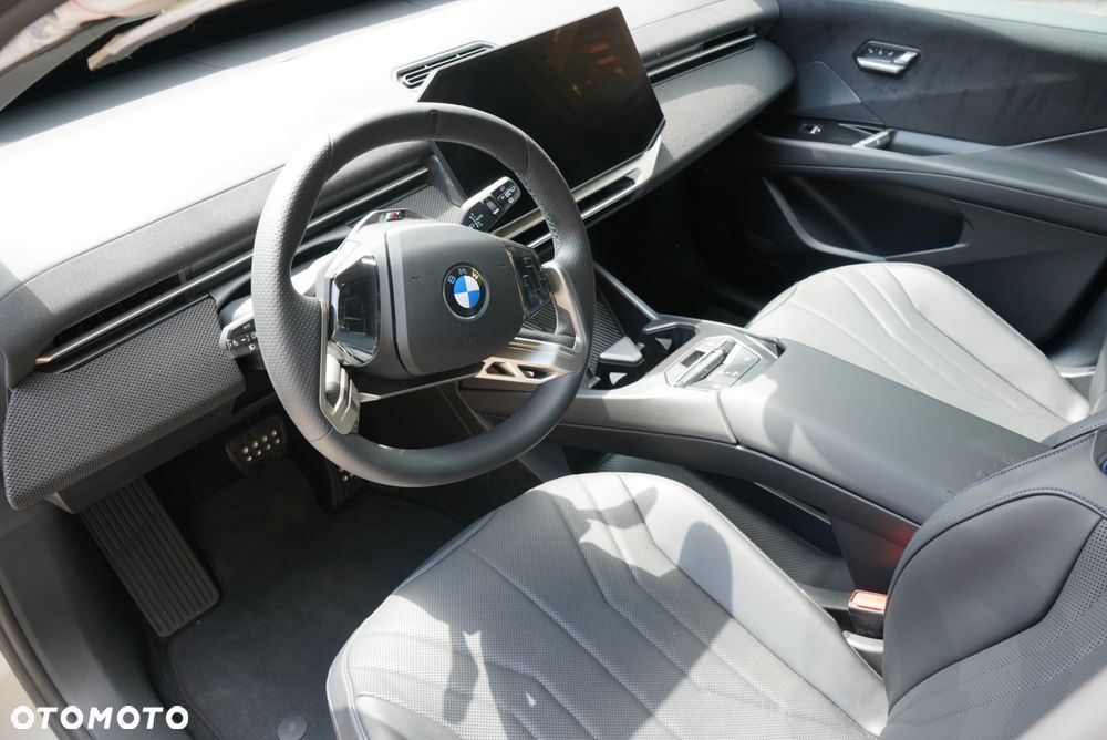 BMW iX3 - 15