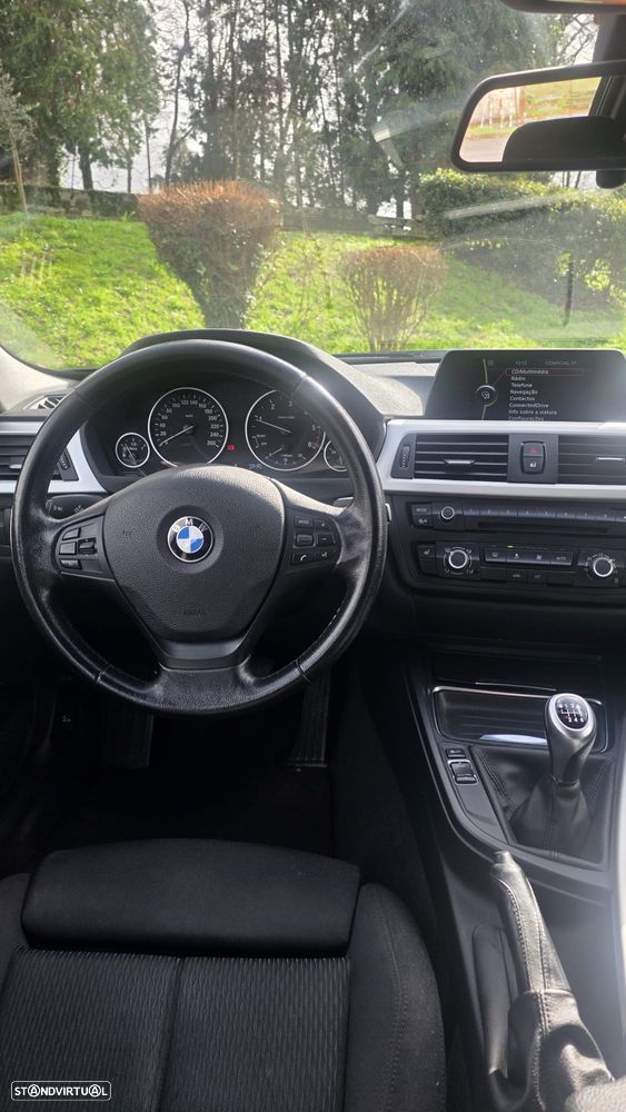 BMW 318 d Sport Line - 7