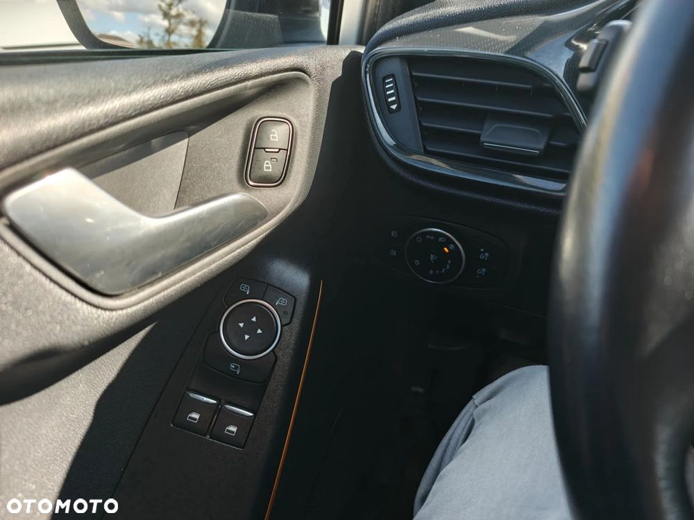 Ford Fiesta 1.0 EcoBoost S&S ACTIVE PLUS - 23