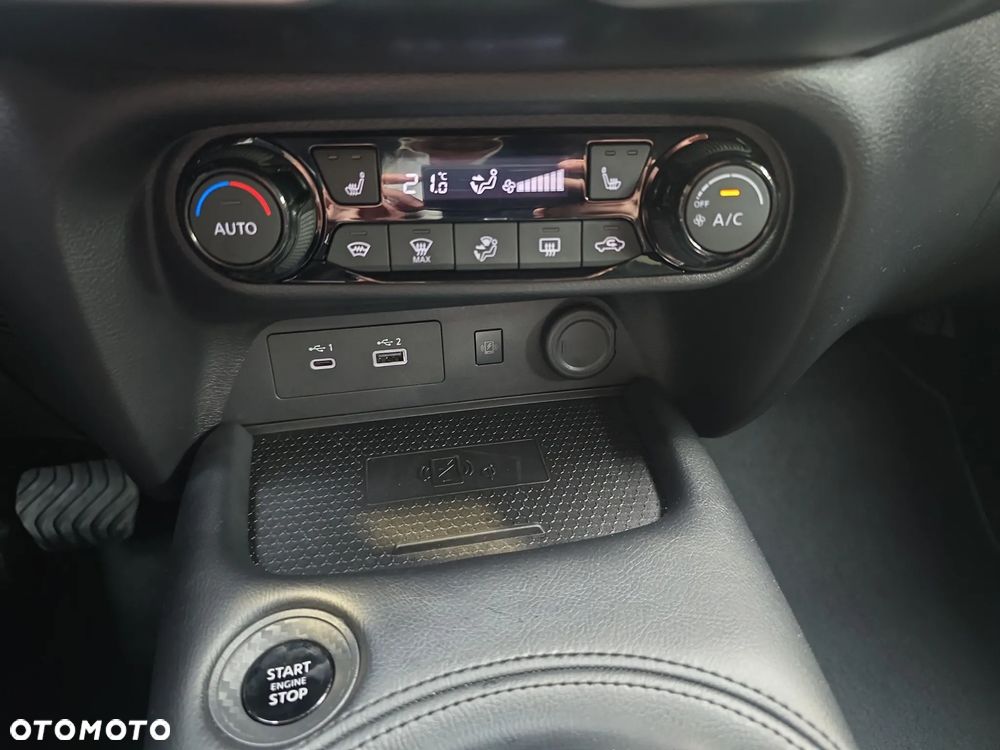 Nissan Juke 1.0 DIG-T N-Connecta DCT - 23