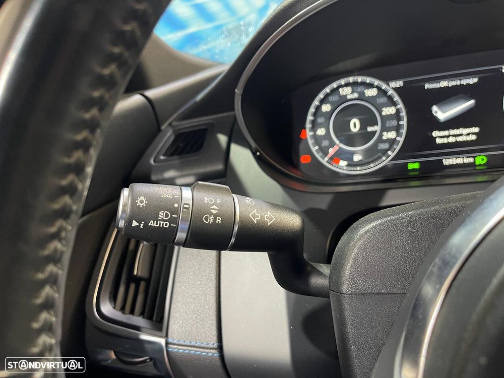 Jaguar E-Pace 2.0 i4D R-Dynamic S - 44