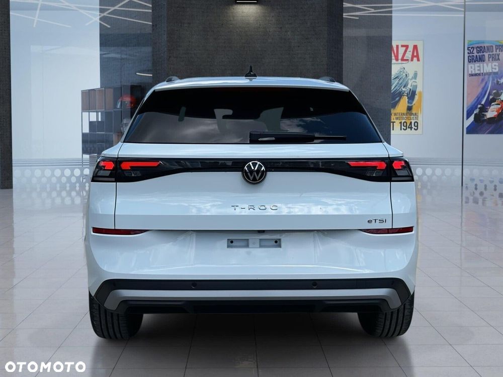 Volkswagen T-Roc 1.5 eTSI Life DSG - 12