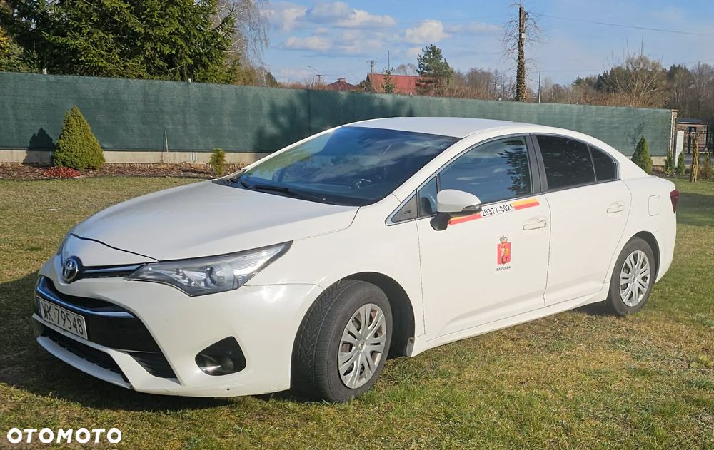 Toyota Avensis 1.8 Active - 8