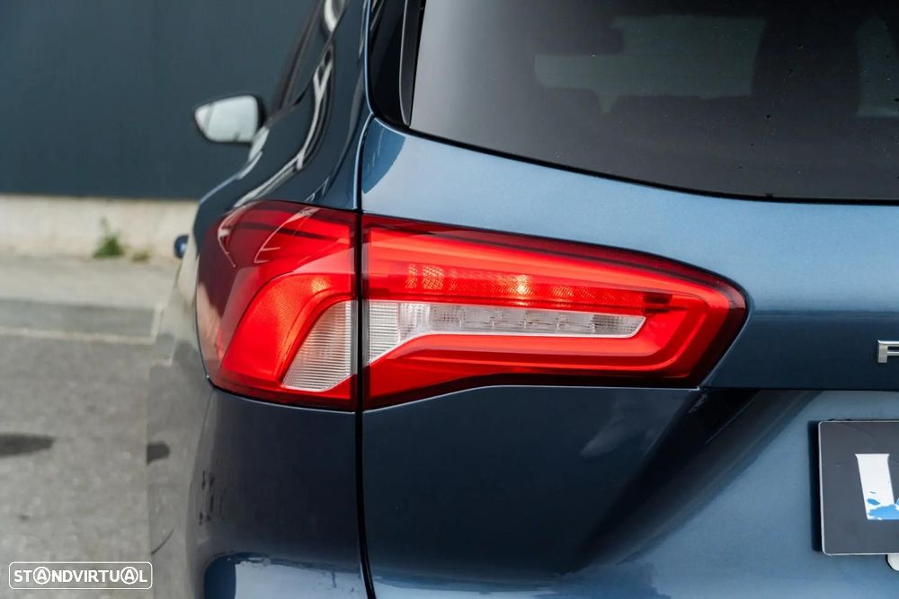 Ford Focus SW — fotografia 33