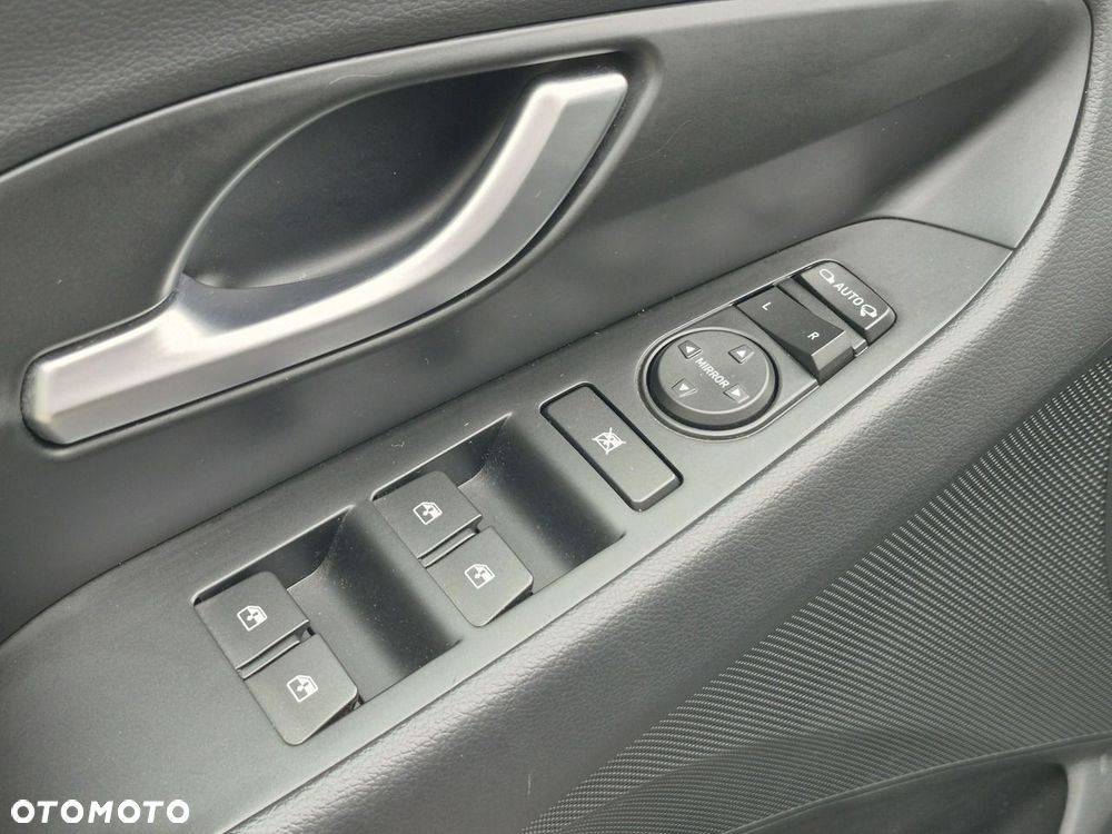 Hyundai i30 1.0 T-GDI Smart - 17
