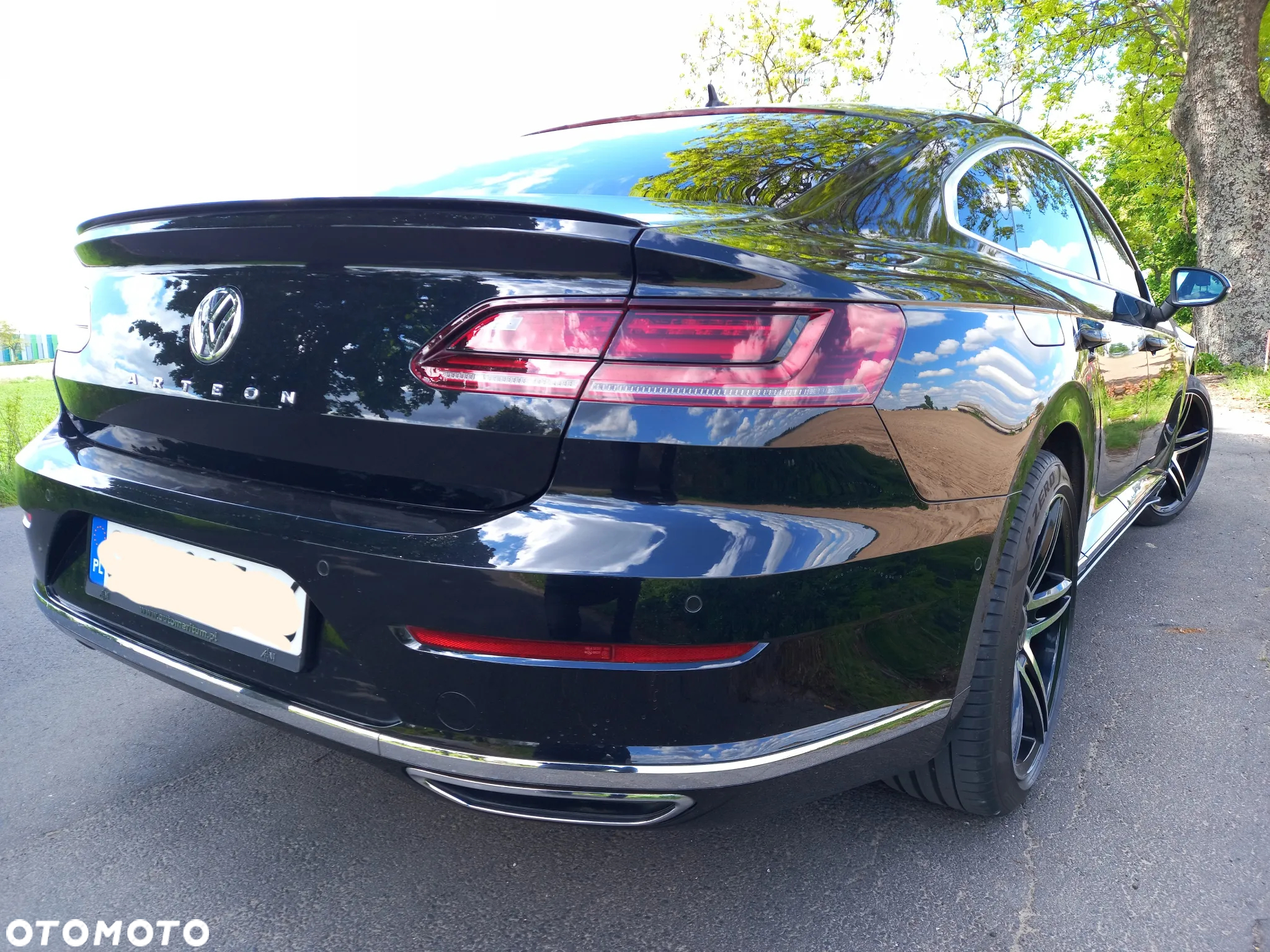 Volkswagen Arteon 2.0 TSI R-Line DSG - 2