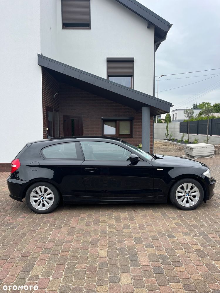 BMW Seria 1 118i - 4
