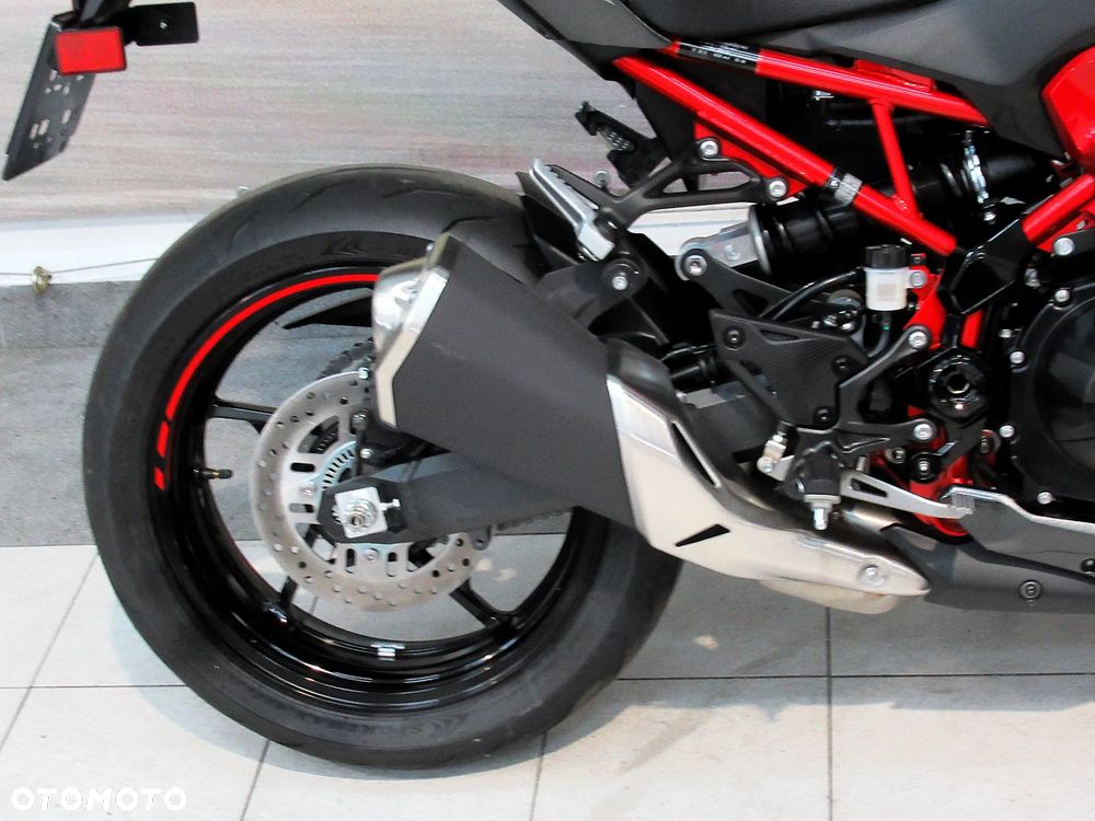 Kawasaki Z 900 - 15