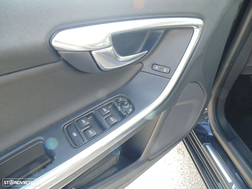 Volvo S60 1.6 D2 Drive R-Design Start/Stop - 24