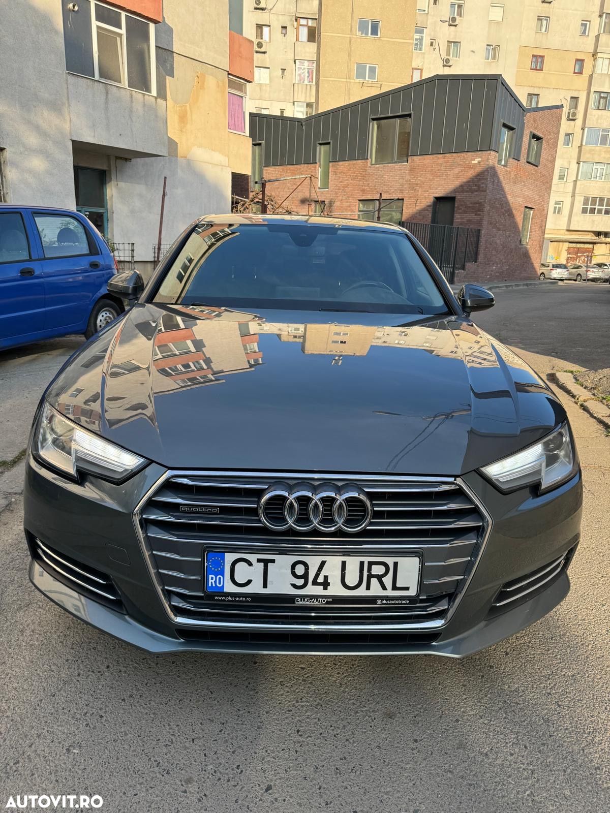 Audi A4 - 1