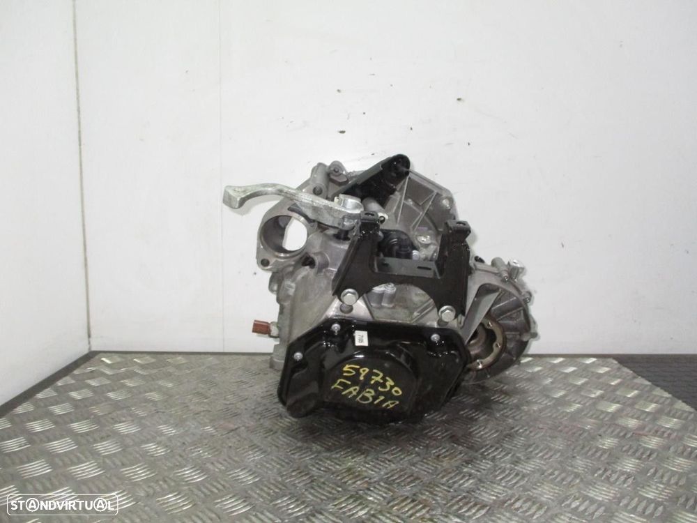 CAIXA VELOCIDADES SKODA FABIA II 2011 - 3