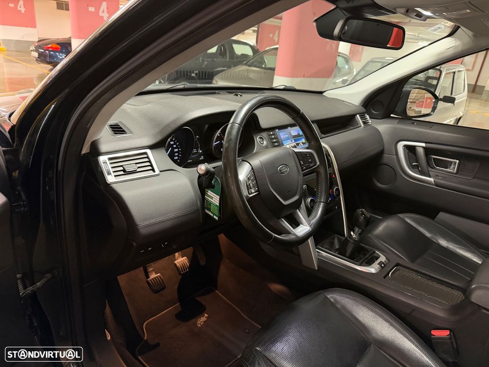 Land Rover Discovery Sport 2.0 TD4 HSE - 4