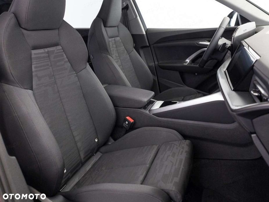 Audi Q5 Sportback - 14